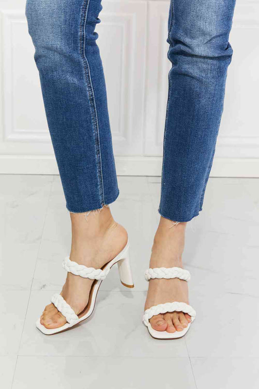 In Love! Sandals in White