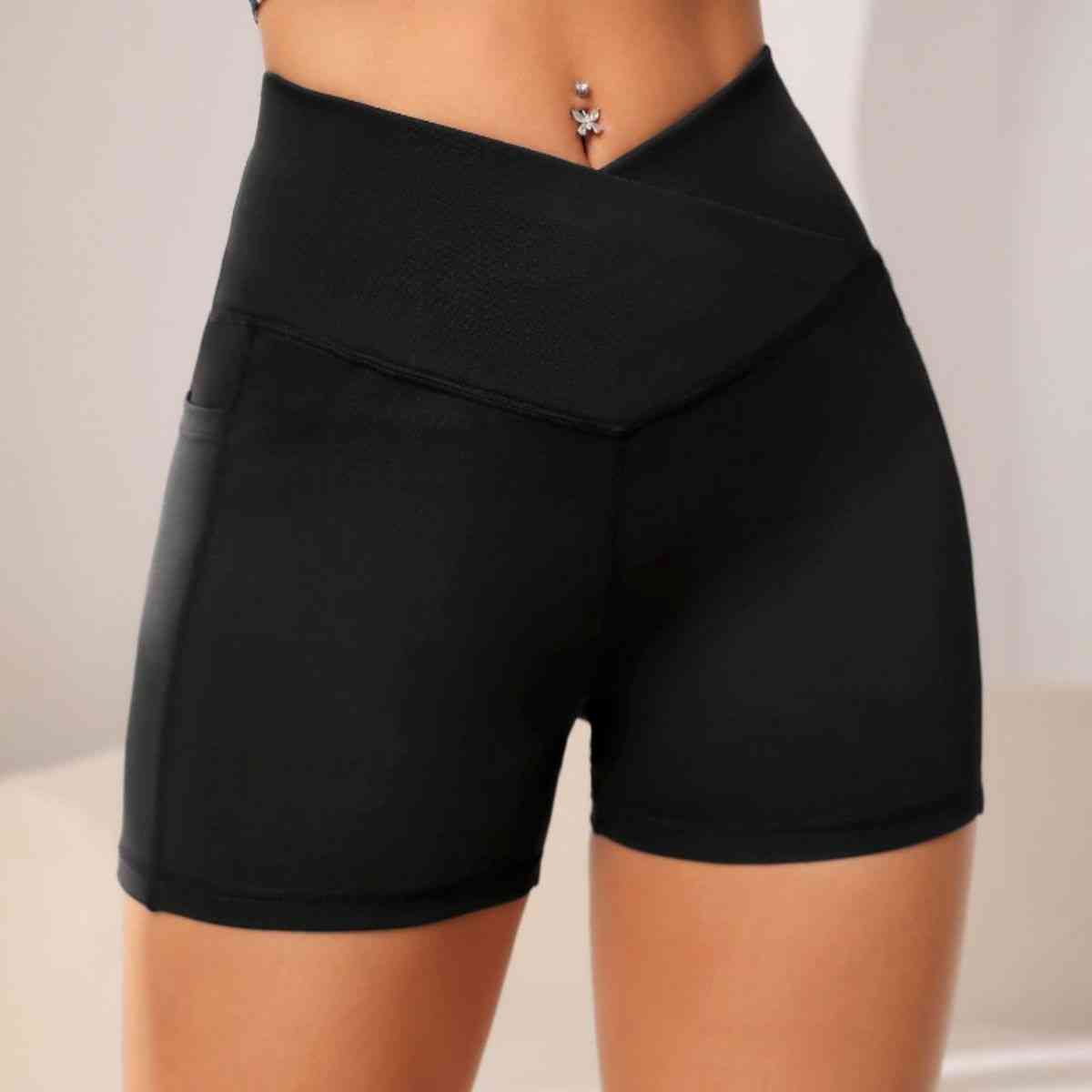 ZigZag! Active Shorts with Pocket